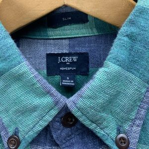 🔴$5 sale🔴 J Crew slim fit plaid shirt